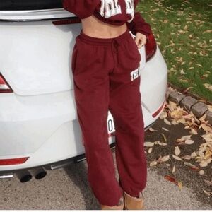 THE BAR VARSITY SWEATPANTS MAROON